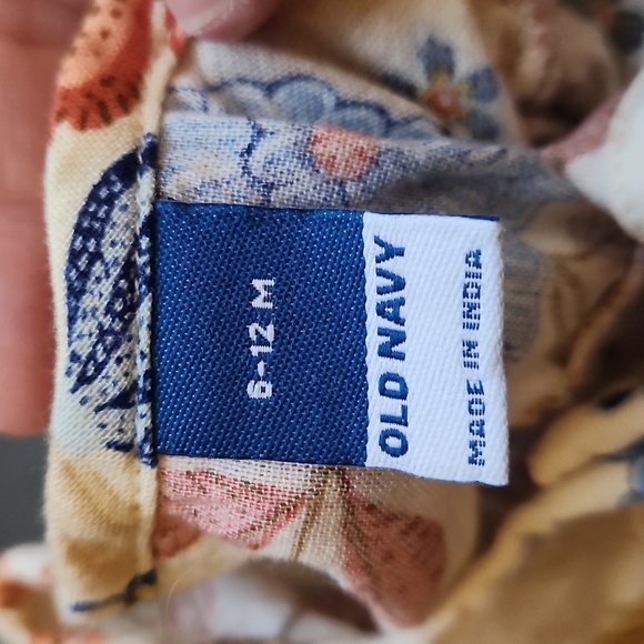 Old Navy Multicolor Floral Baby Romper Size 6-12 Months - Picture 2 of 7